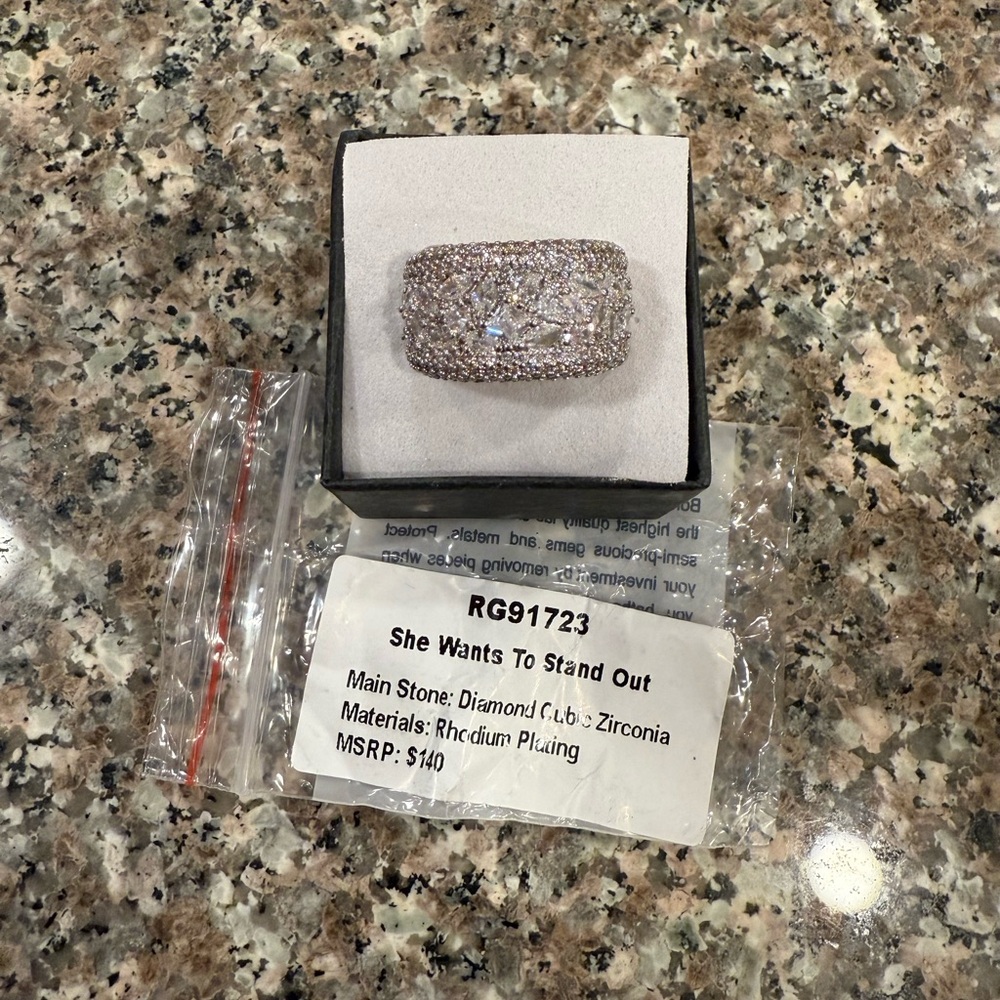 Bomb Party Ring April 2025 She Wants To Stand Out